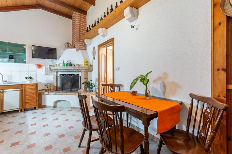 Others 4, Apartments Darija, Pučišća