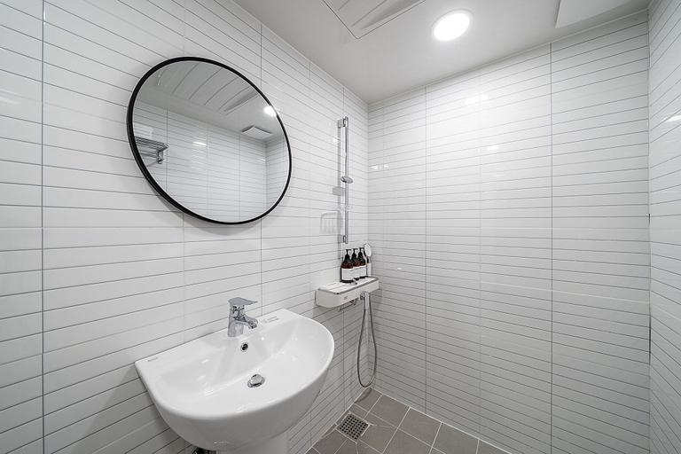 Bathroom 4, Cheongju Time Hotel, Cheongju