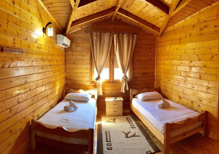 Bedroom 2, RAMIS Hotel & Outdoor Sports Center, Përmetit