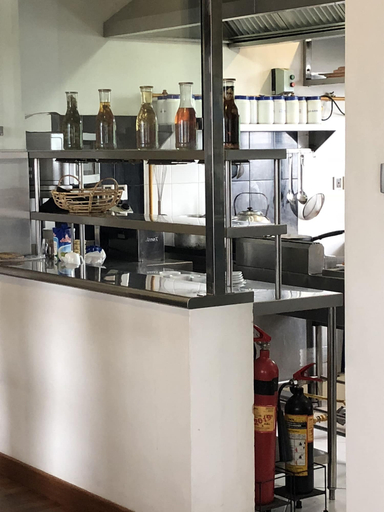 Shared kitchen 3, Villa Mount Royal, Nuwara Eliya