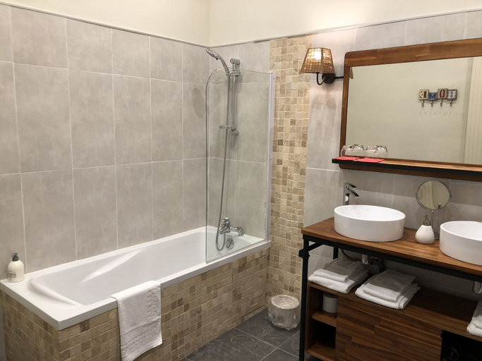Bathroom 5, Gentil'Home - Toulouse B&B Prestige, Haute-Garonne