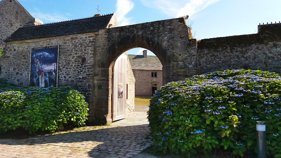 Exterior & Views, Auberge des Goubelins, Manche