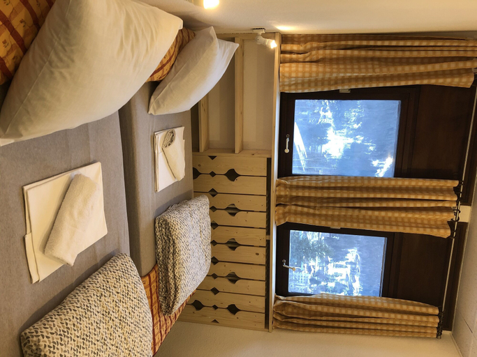 Bedroom 3, Alpenrose - Hostel, Haute-Savoie