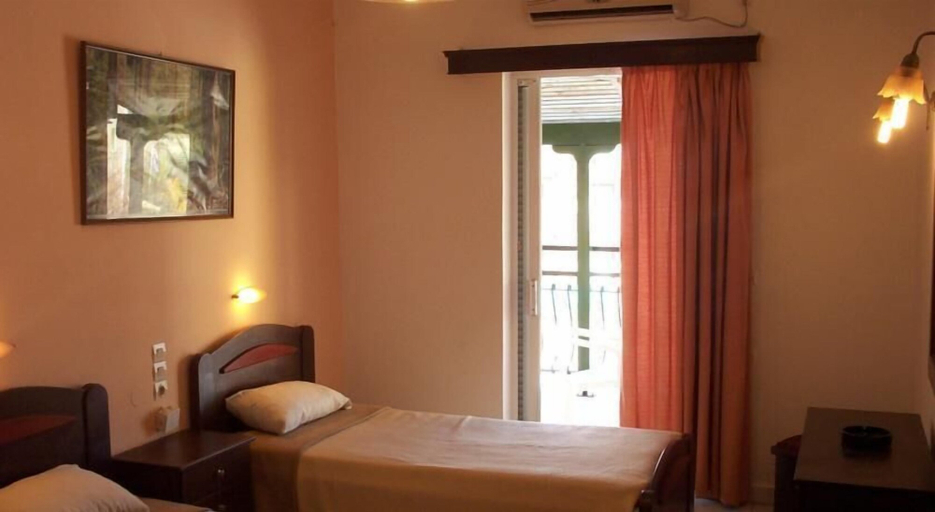 Bedroom 3, Perkes Hotel, Ionian Islands