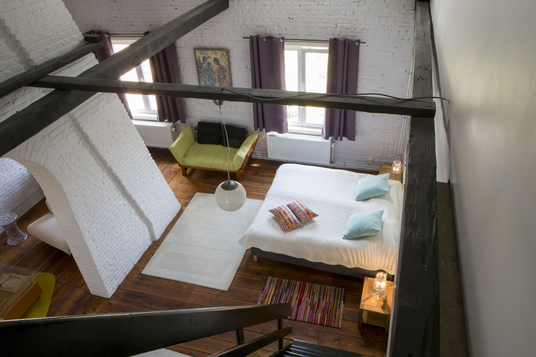 Bedroom 2, BnB Les Greniers de Madelgaire, Hainaut