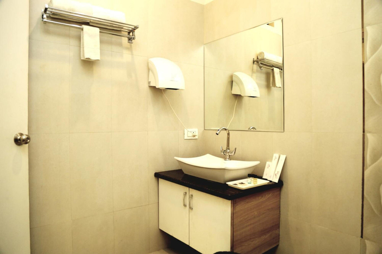 Bathroom 3, A-Park Hotel, Gwalior