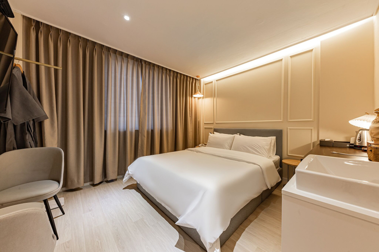 Bedroom 2, Brown Dot Hotel, Jecheon