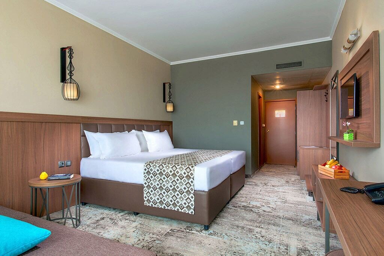 Bedroom 3, Hotel Alba - All Inclusive, Nesebar