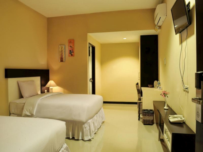 4, Amazing City Beach Resort Palu, Palu