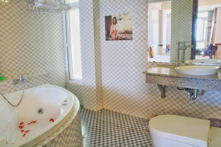 Bathroom 4, Anh Dao Phu Quoc Hotel, Phú Quốc