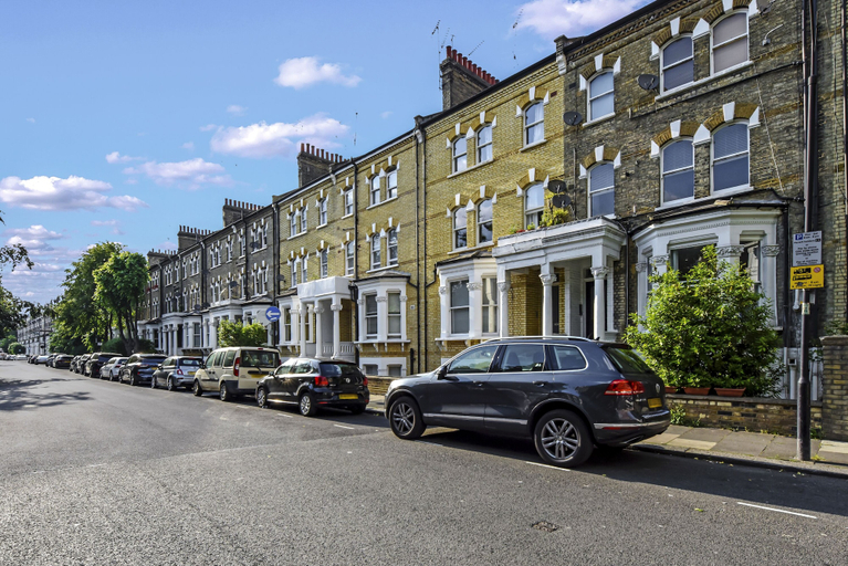 Exterior & Views, Spacious 2 Bed Flat Near High Street Kensington, London