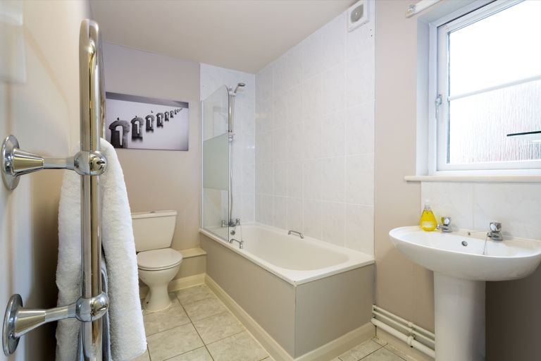 Bathroom 3, Beech Lodge, Oxfordshire