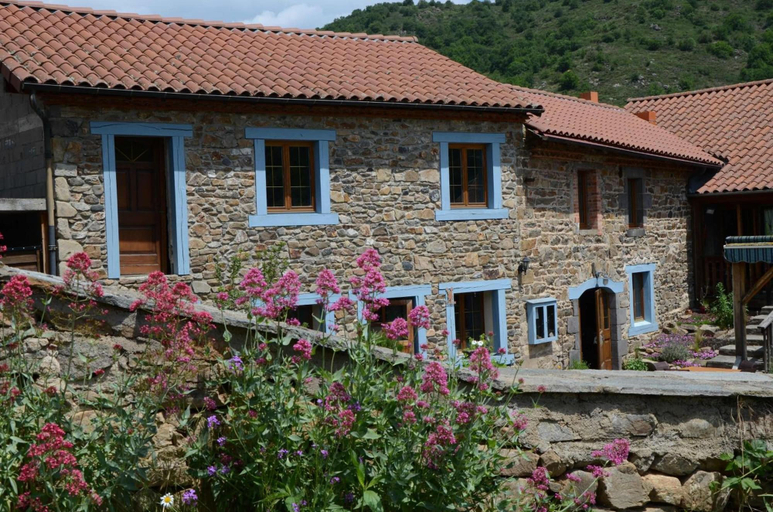 Exterior & Views 2, Chambres Et Tables D'Hote De Margaridou, Haute-Loire