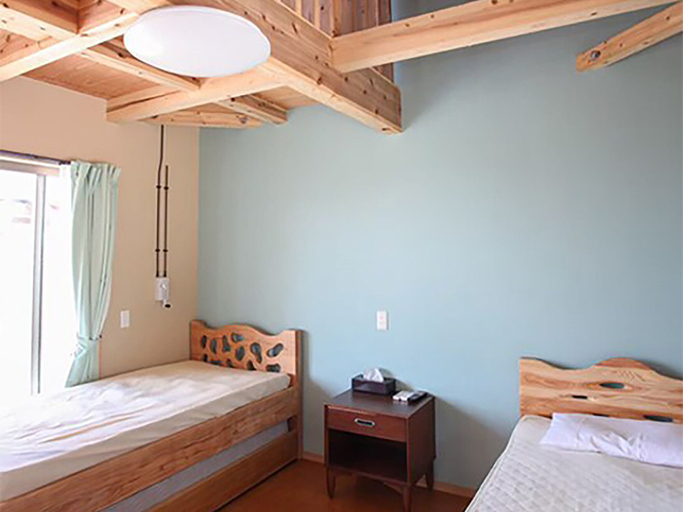 Bedroom 2, Guesthouse Sunset Hill Bise - Hostel, Motobu