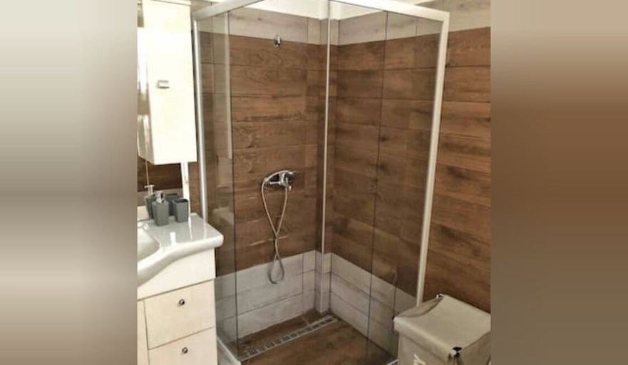 Bathroom, Grande Blue Suites with private bay, South Aegean