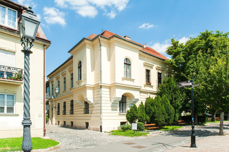 Exterior & Views 2, Szentharomsag 4 Apartment, Budapesti