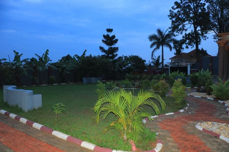 Others 5, Mutundwe Villa, Kampala