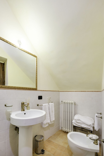 Bathroom 5, Castello Di Caccuri Suites, Crotone