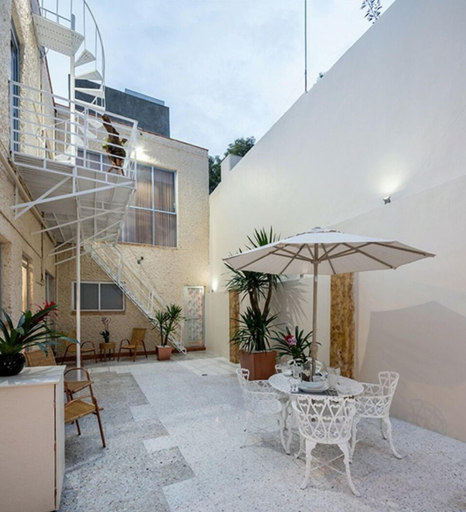 Others 4, Porterfield Suites, Mexico City