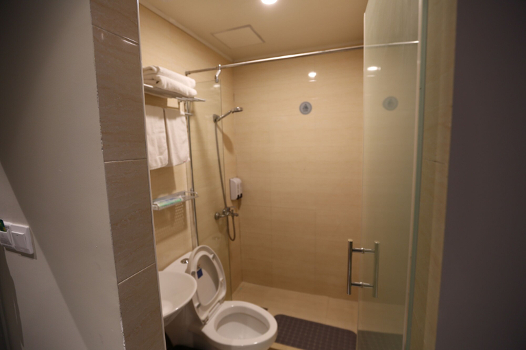 Bathroom 5, Shanghai Jiejia Preferred Hotel, Shanghai