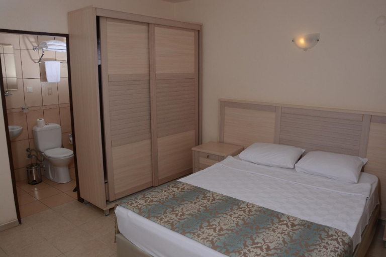 Bedroom 5, Grand Sahins Gumuldur Resort, Menderes