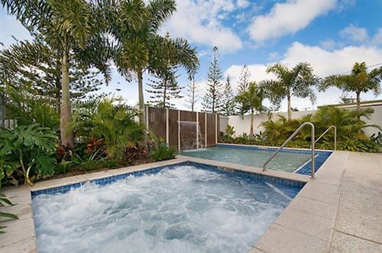 Sport & Beauty 2, Ocean Pacific Broadbeach, Gold Coast