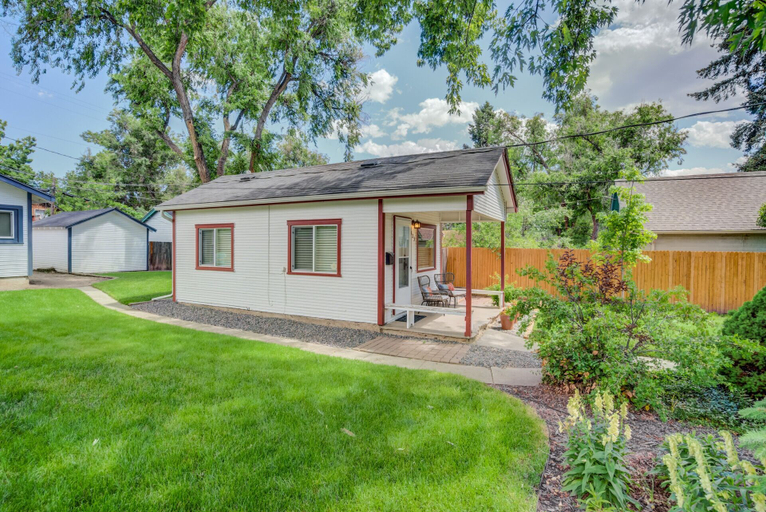 Exterior & Views 2, Vintage Tiny House Cute 1bdrm Big Appeal, El Paso