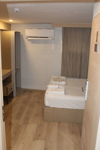 Bedroom 5, The Lola Hotel, Fatih