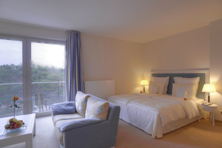 Bedroom 3, Strandhotel Dünenmeer, Vorpommern-Rügen