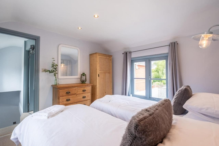 Bedroom 3, Sailmaker's Cottage, Hampshire