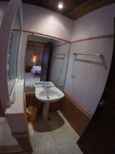 Bathroom 4, Pinjalo Resort Villas - Jade Hill Project Property Development, Malay