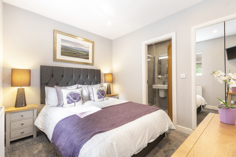 Bedroom 3, Throstle Nest Farm Lodges, North Yorkshire