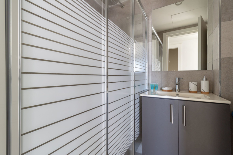 Bathroom 3, New Building 2 BR 2 Bathrooms Parking