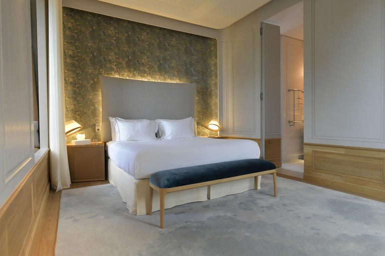 Bedroom 3, Château de Ferrand, Gironde