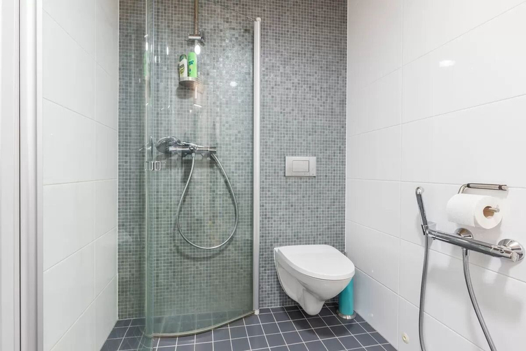 Bathroom 4, Go Happy Home Apartment Mikonkatu 11 55, Uusimaa