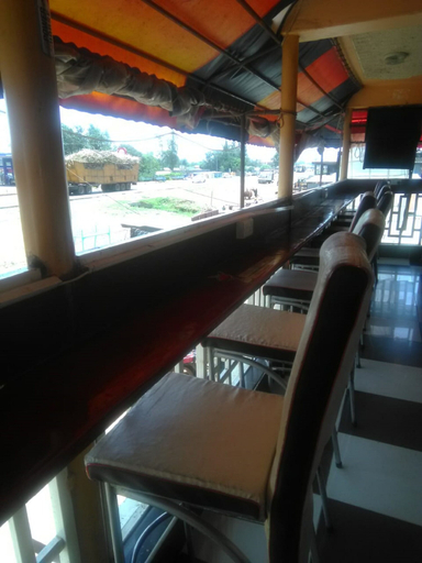 Others 5, Lakers Tavern Lounge, Kisumu East