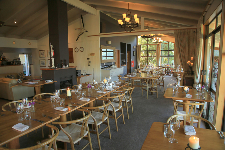 Food & Drinks 5, Punga Cove Resort, Marlborough