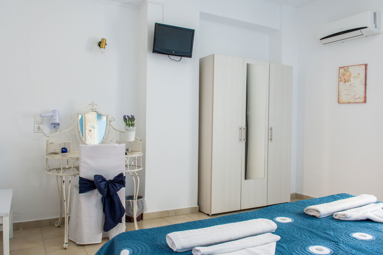 Bedroom 2, Aelia Skiathos, Thessaly