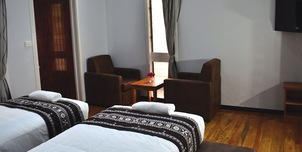 Bedroom 3, Dua Dua Beach Resort, Ra