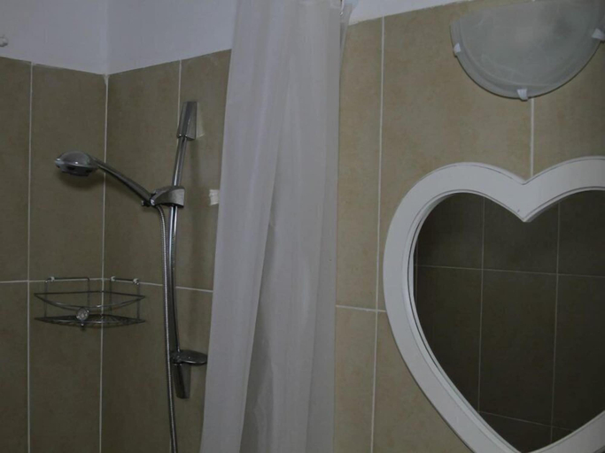 Bathroom 3, Ilha Azul House, Matutuíne