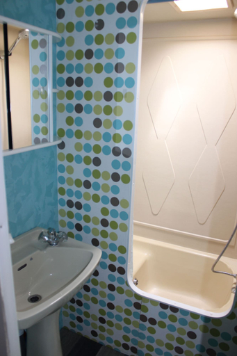 Bathroom, Au Bonheur Nomade, Calvados