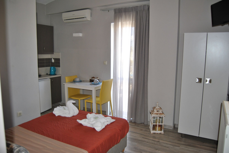 Bedroom 5, Pantheon Apartments, Crete