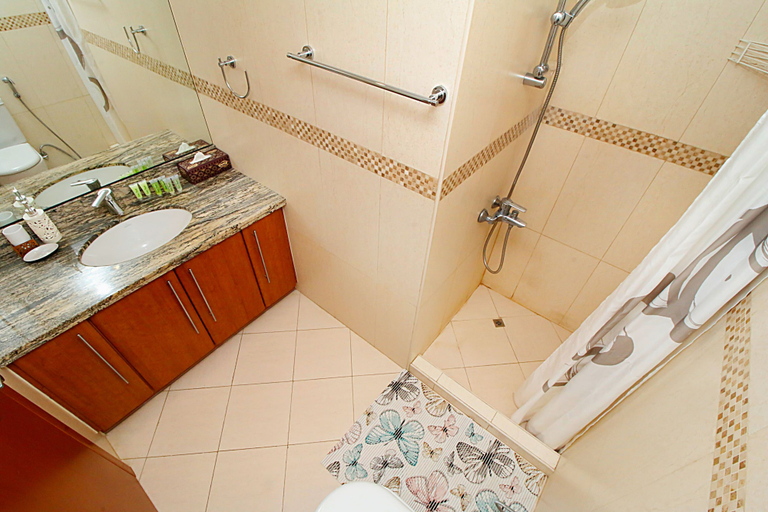 Bathroom 3, R&H Cluster Q Saba, Dubai