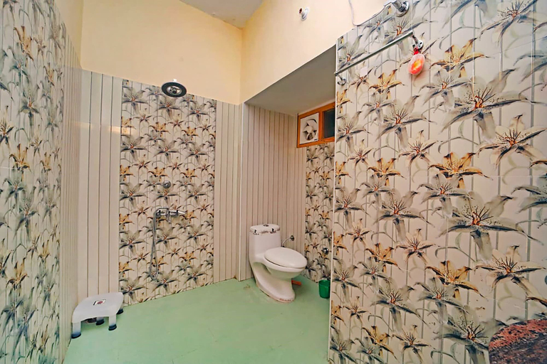 Bathroom 3, Fabhotel Corbett Green View Garden And Stay, Nainital