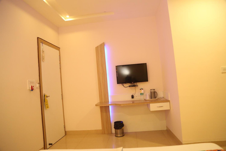 Bedroom, A-Park Hotel, Gwalior