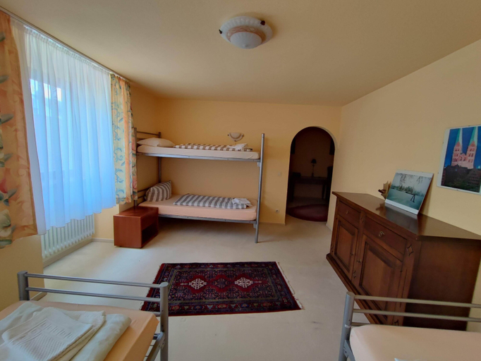 Bedroom 4, Hotel Schiff, Rastatt