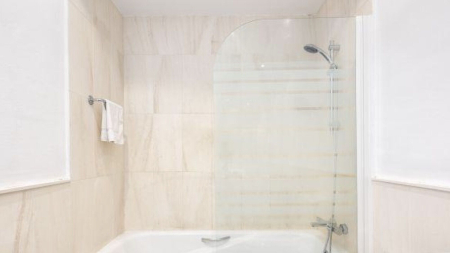 Bathroom, Apartment Mi Capricho 17 Beachfront, Málaga