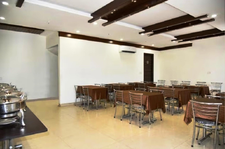 Food & Drinks 5, Hotel Royals Grand Galaxy, Amritsar