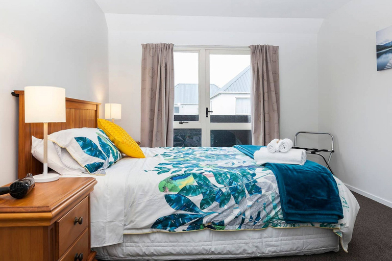 Bedroom 2, Awesome Central Christchurch Townhouse, Christchurch