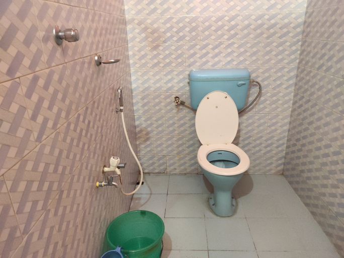 Bathroom 3, Homocation Boras Homestay, Golaghat